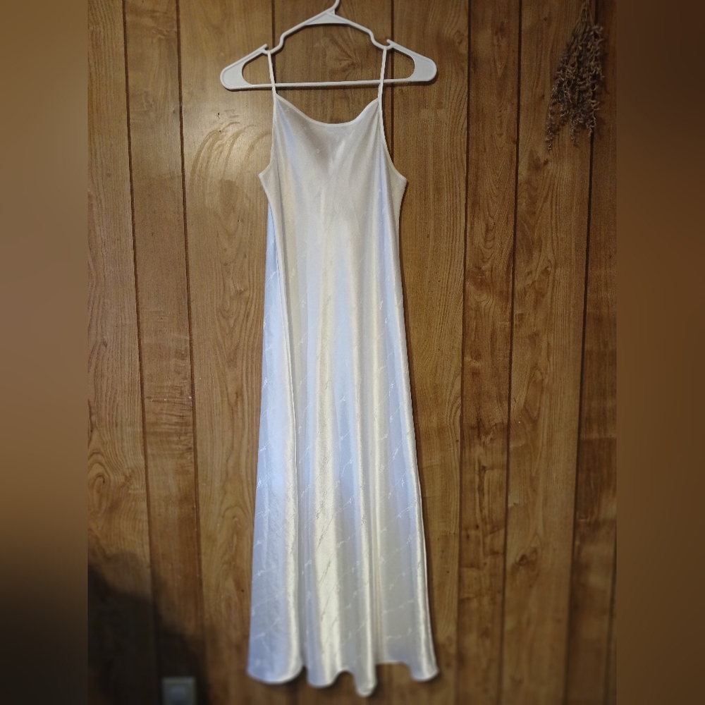 Vintage White Leaf Print Halston Nightgown Womens size Medium